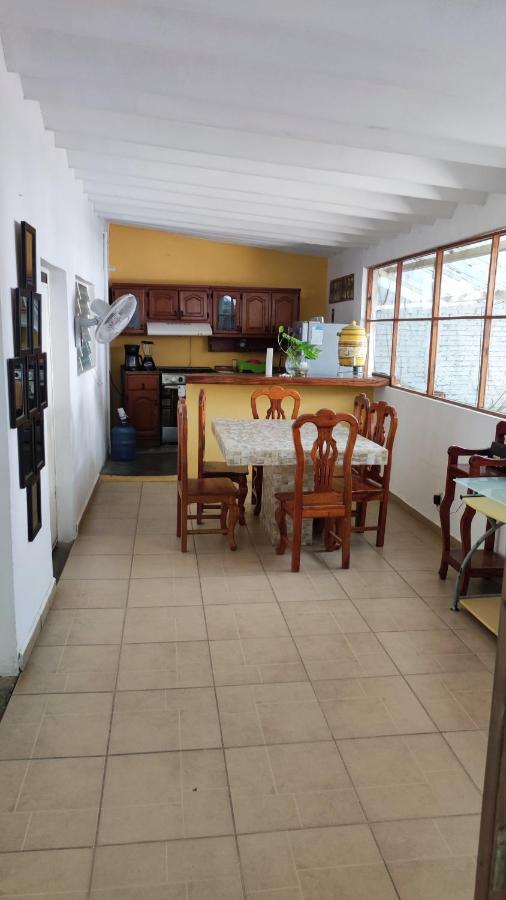 Casa Sixta A 7Min Del Aeropuerto Internacional Pmx Y 2 Cuadras Terminal Autob Ado Hotel Puerto Escondido  Exterior foto