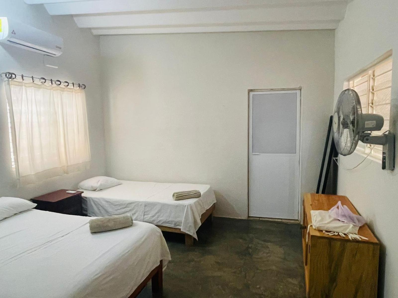 Casa Sixta A 7Min Del Aeropuerto Internacional Pmx Y 2 Cuadras Terminal Autob Ado Hotel Puerto Escondido  Exterior foto